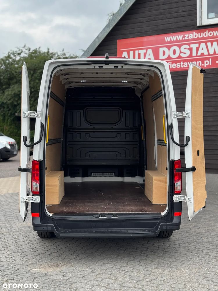 Volkswagen CRAFTER - 8