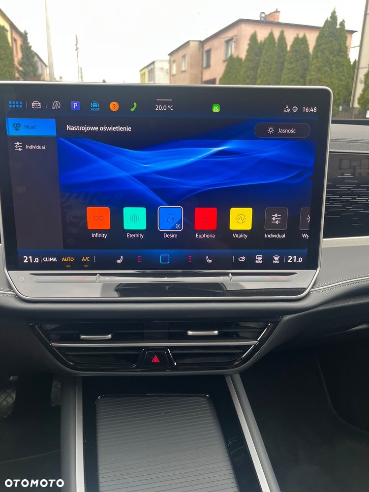 Volkswagen Passat ver-2-0-tdi-scr-dsg-elegance - 17