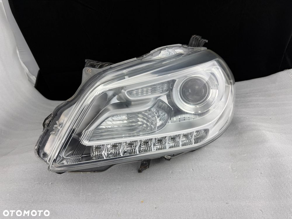 Reflektor Przód strona lewa Suzuki SX4 S-Cross 10017735 XENON LED - 1