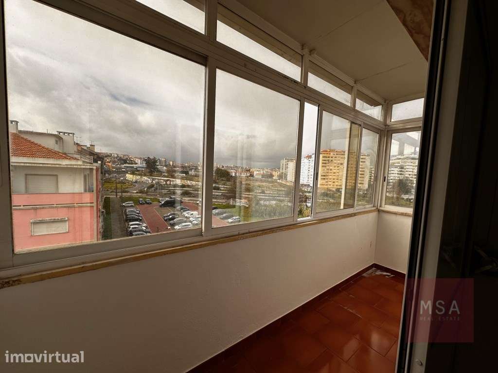 Apartamento T1+1 em Benfica com 70m2 - Grande imagem: 2/12