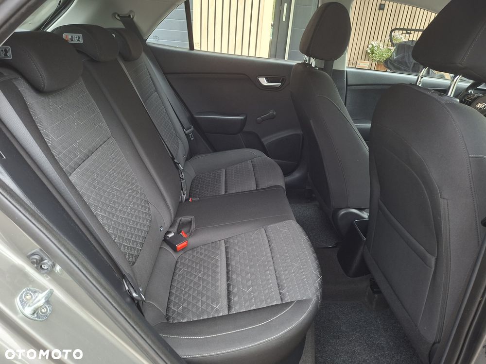 Kia Rio - 9