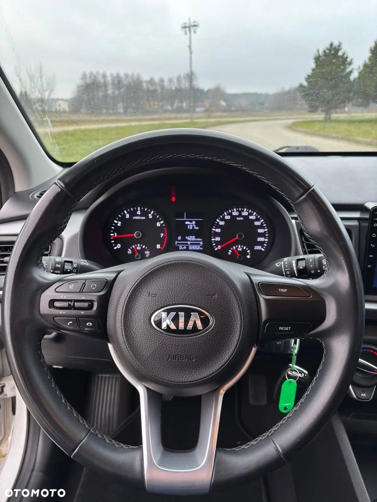 Kia Rio 1.2 Attract - 23