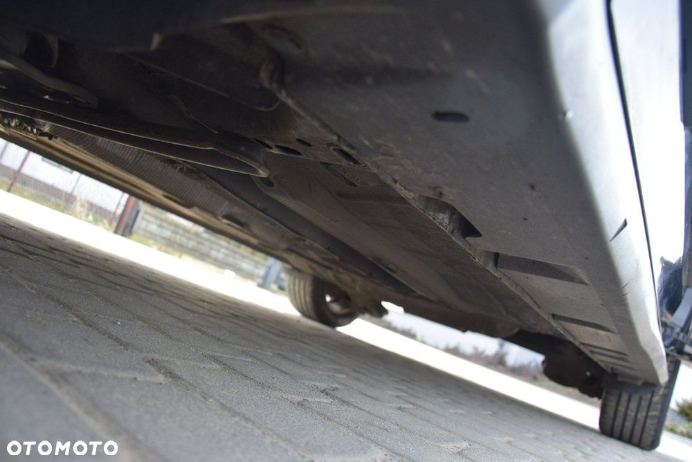 Ford Tourneo Connect 1.6 TDCi Trend - 23