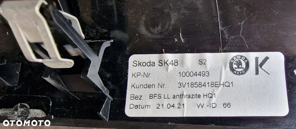 DEKORY LISTWY OZDOBNE RAMKA KONSOLI KOMPLET 3V1858418 3V1858415 SKODA SUPERB III - 8