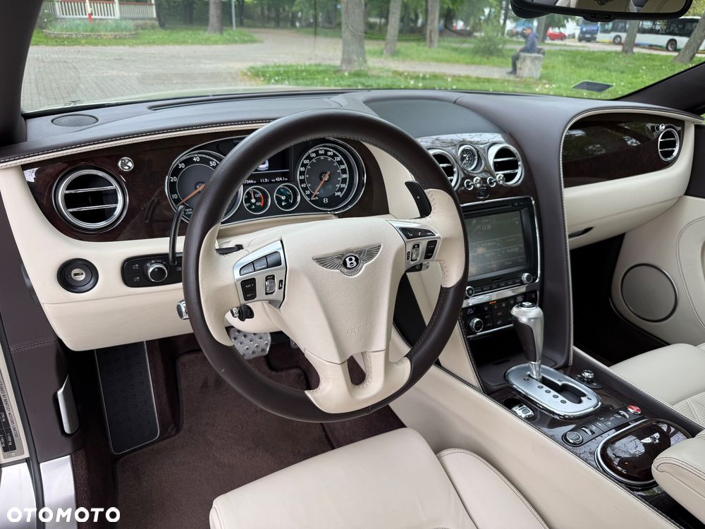 Bentley Continental GT W12 - 25