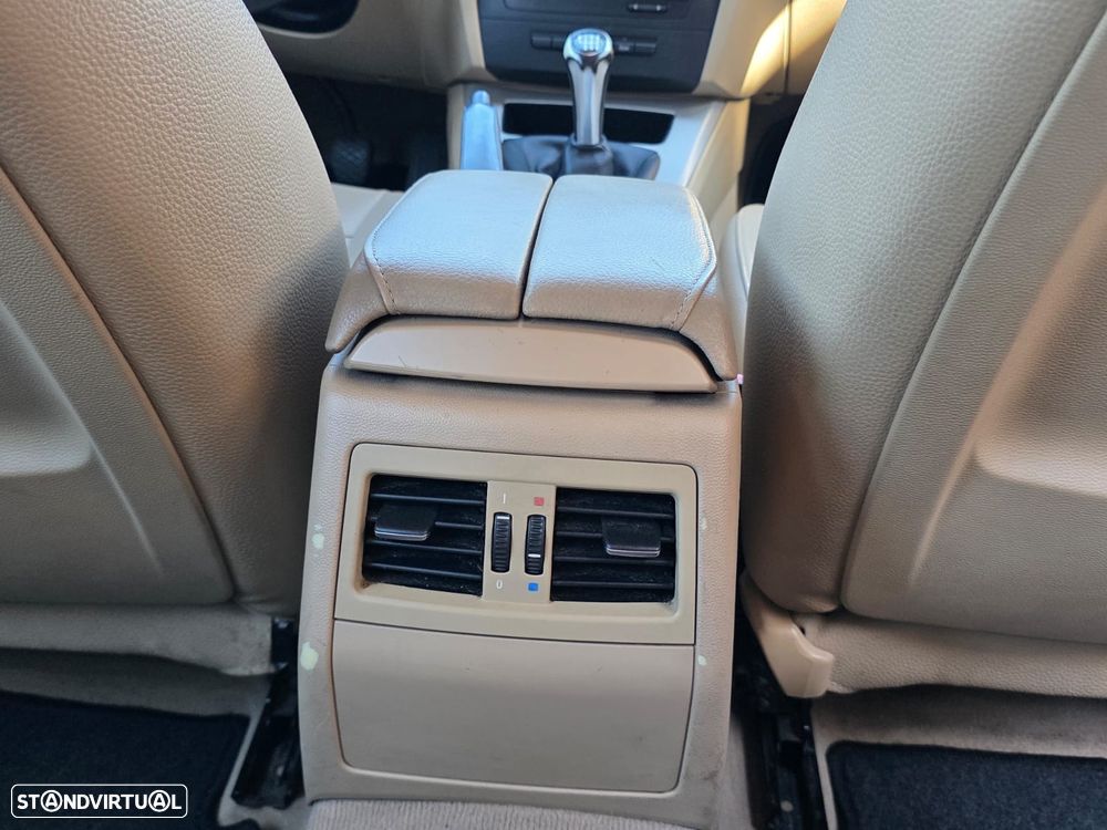 BMW 320 d Navigation - 19