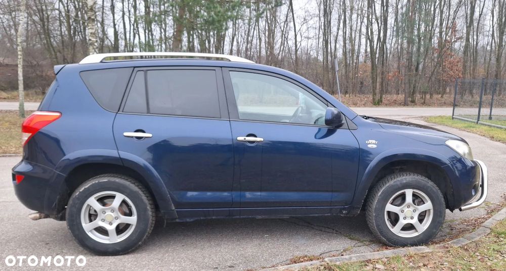 Toyota RAV4 - 7