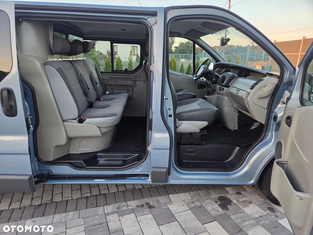 Renault TRAFIC VIVARO LONG KLIMA TEMPOMAT ORYGINAŁ DUBEL KABINA ZADBANY FULL OPCJA DOPOSAŻONY - 7