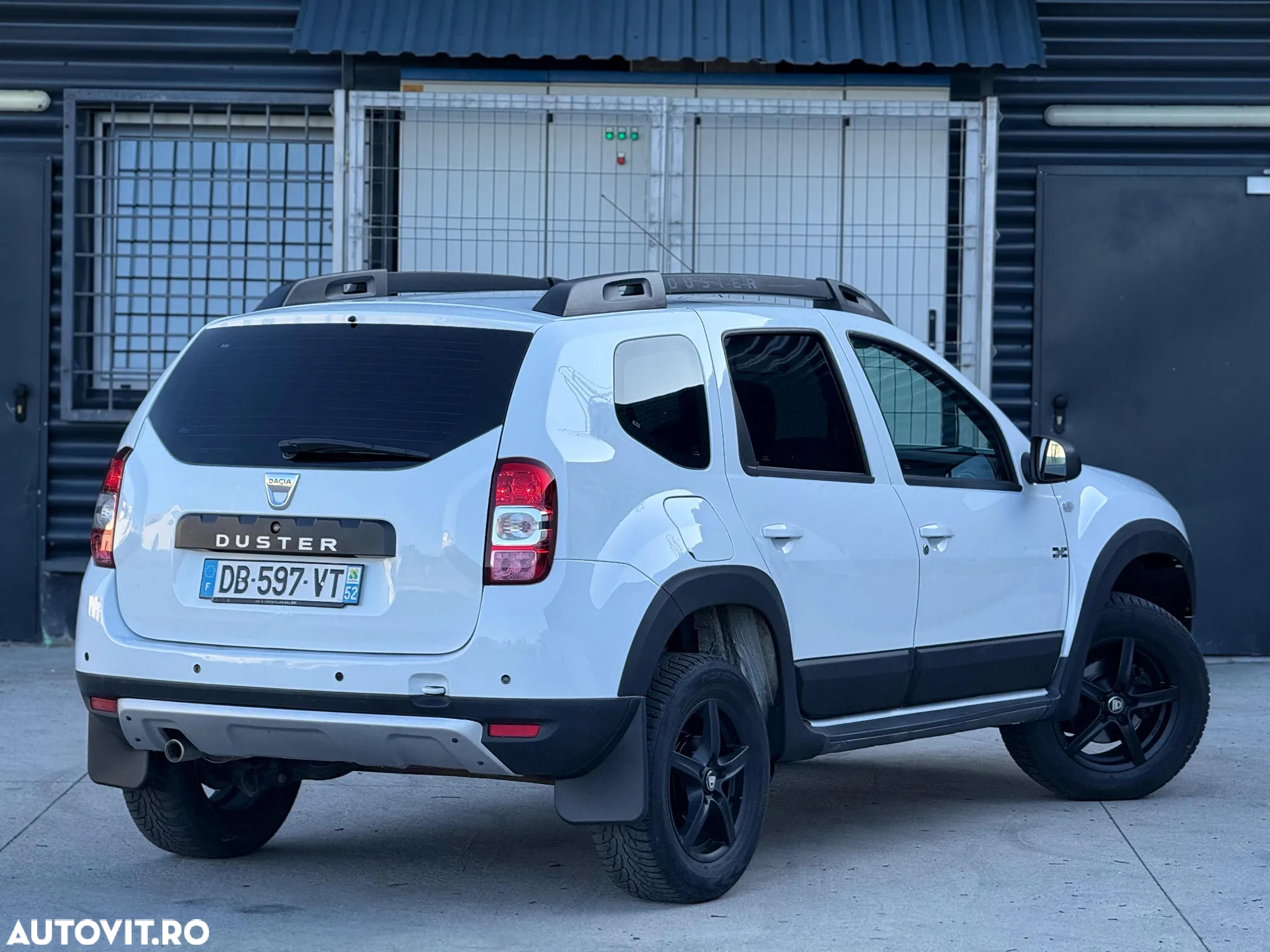 Dacia Duster 1.5 dCi 4x2 Laureate - 3