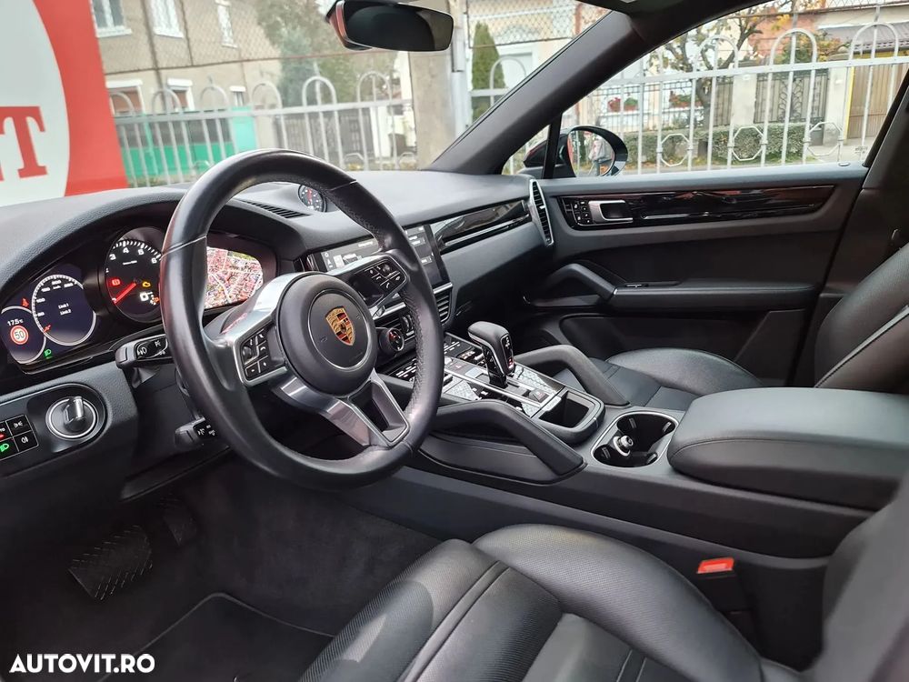 Porsche Cayenne Coupe - 9