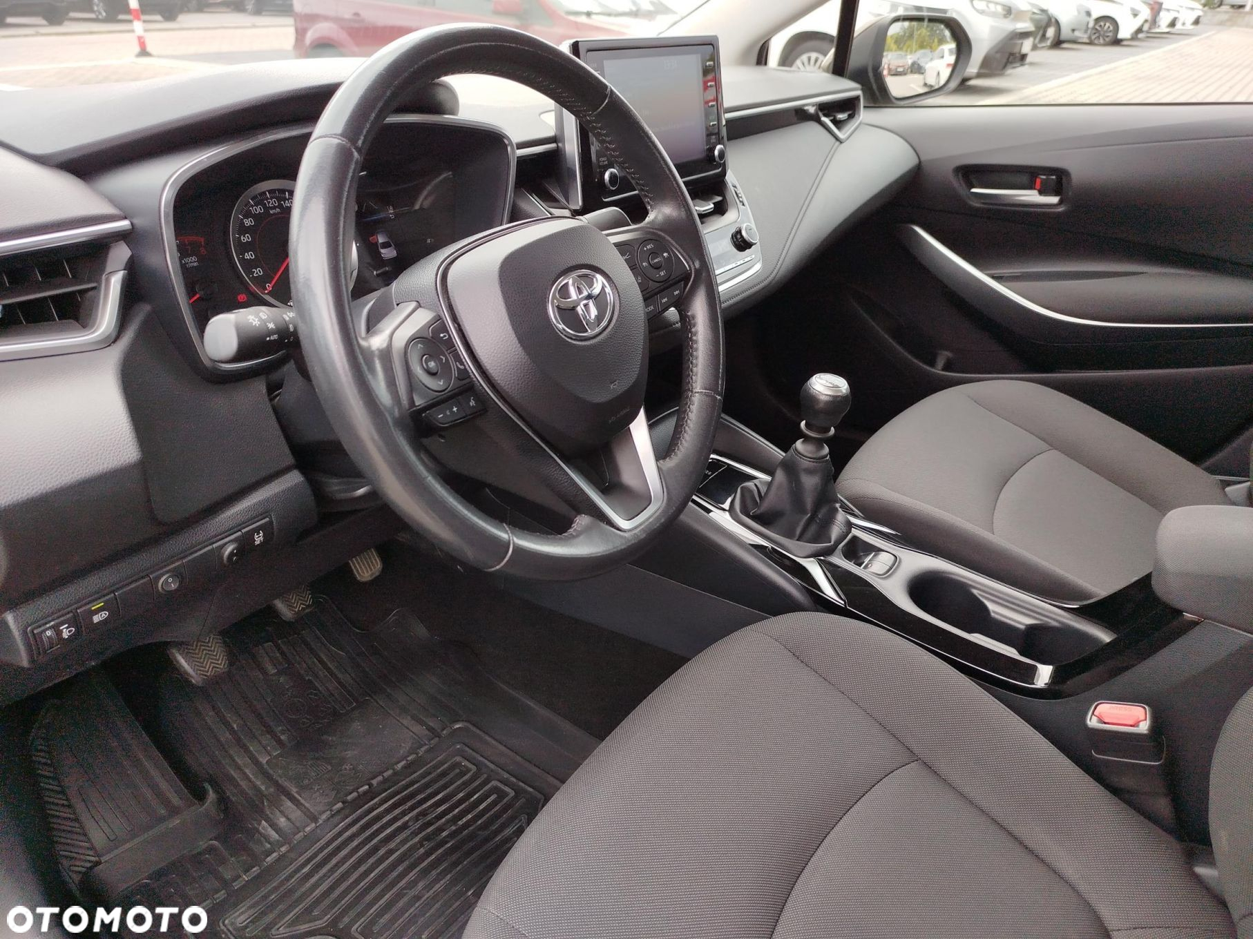 Toyota Corolla - 10