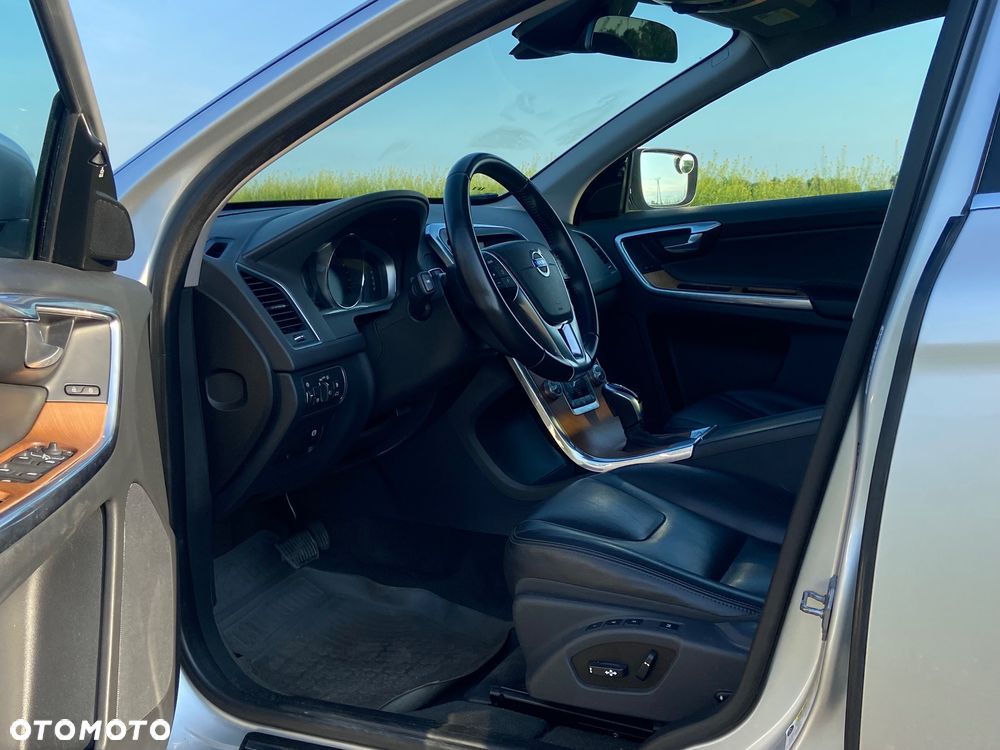 Volvo XC 60 T5 AWD Inscription - 9