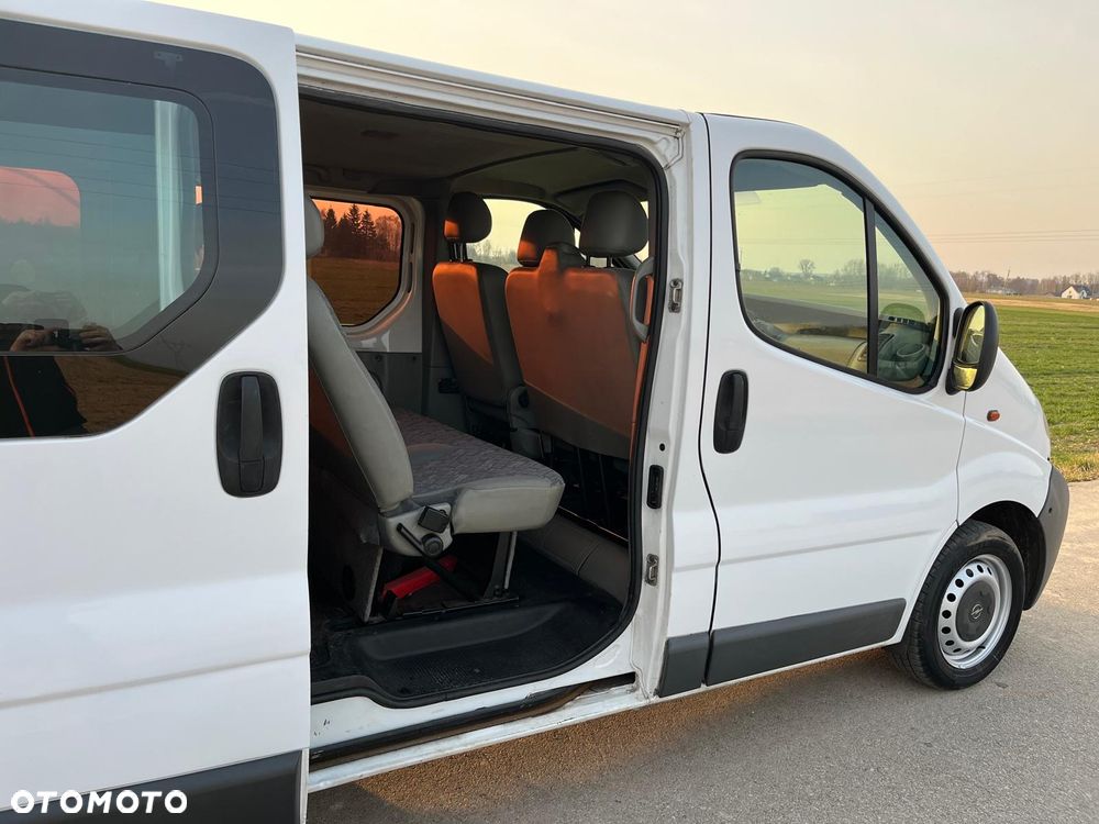 Opel Vivaro - 2