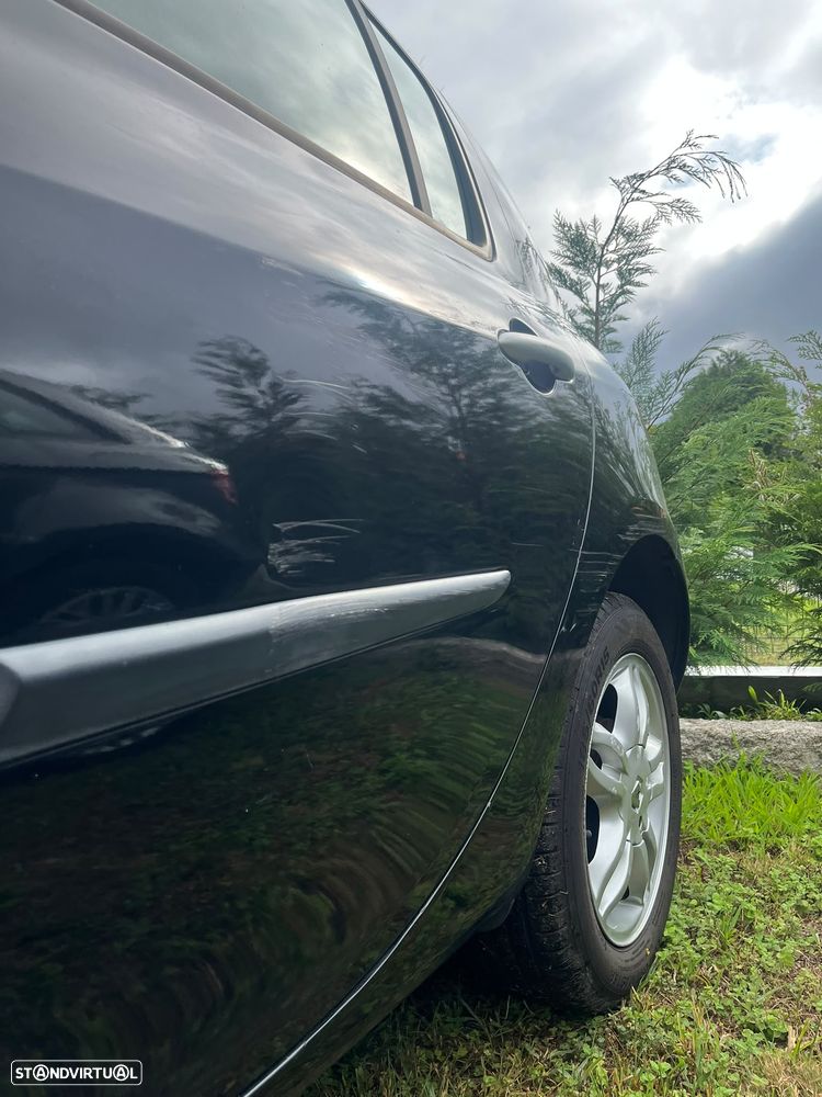 Renault Clio 1.2 16V Dynamique - 11