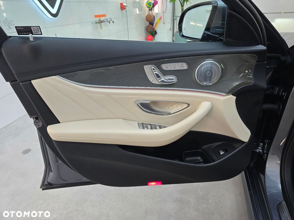 Mercedes-Benz Klasa E AMG 63 4-Matic+ - 22