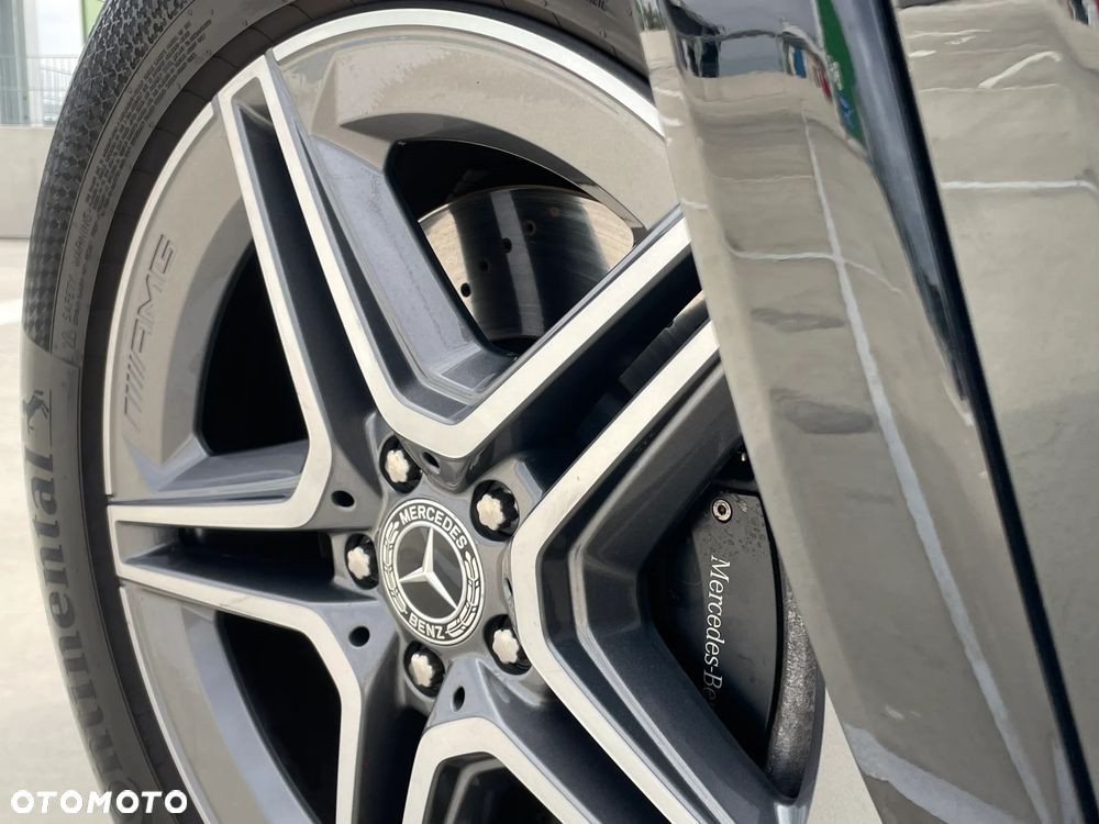 Mercedes-Benz GLE 300 d 4Matic 9G-TRONIC AMG Line - 21