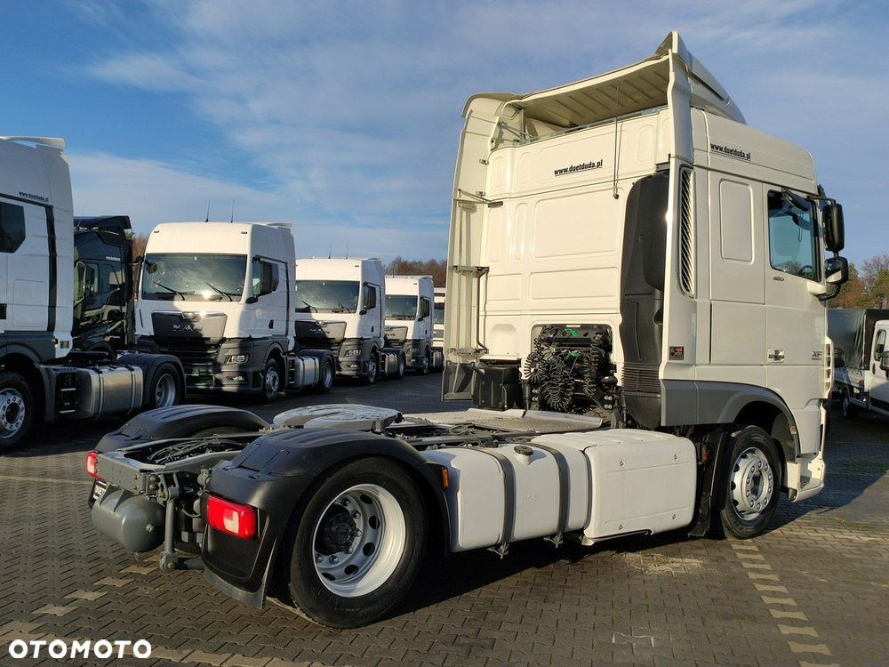 DAF XF 106.460 Euro 6 LowDeck Mega - 9