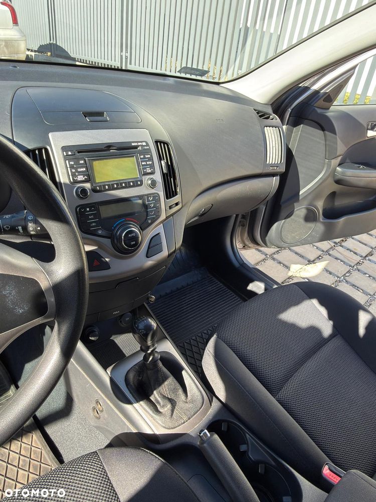 Hyundai i30 1.6 Comfort - 7