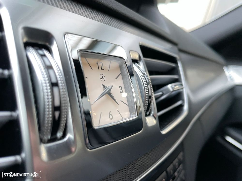 Mercedes-Benz E 300 Bluetec Hybrid Avantgarde - 29
