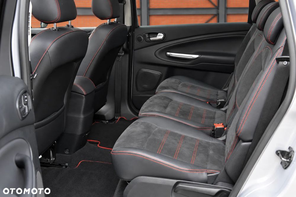 Ford S-Max - 20