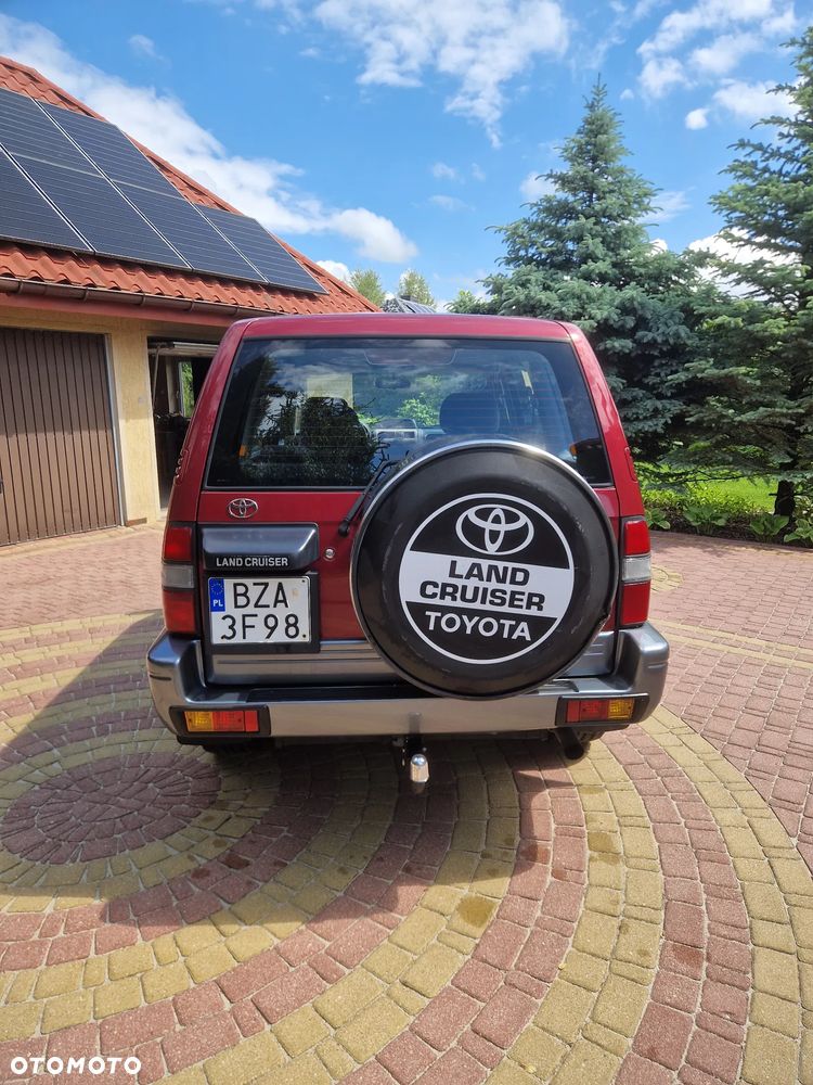 Toyota Land Cruiser - 4