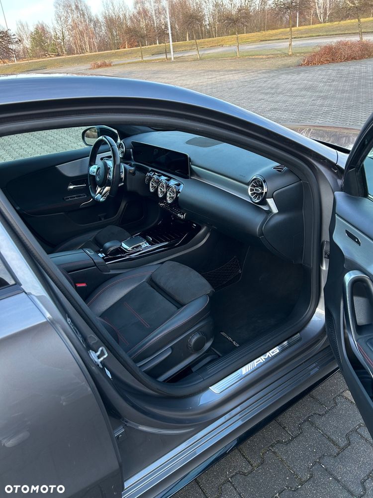 Mercedes-Benz Klasa A 35 AMG 4-Matic 7G-DCT - 28