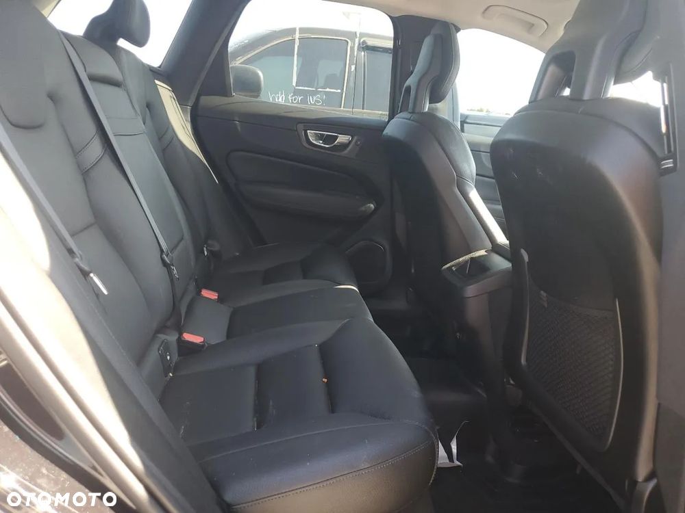 Volvo XC 60 T6 AWD Momentum - 9