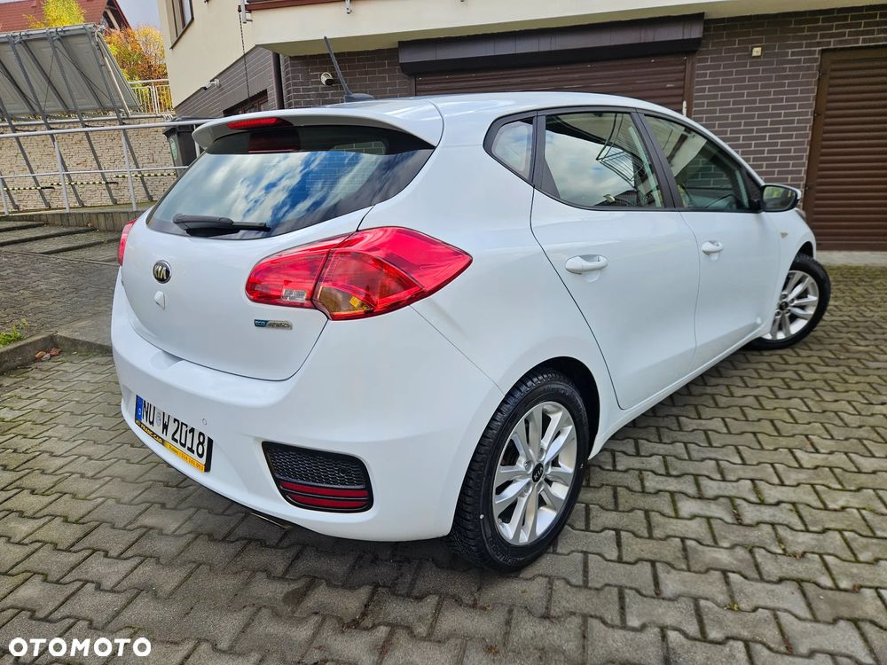 Kia Ceed 1.0 T-GDI L Business Line - 28