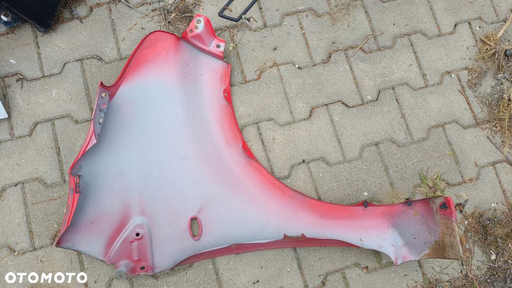Błotnik prawy lewy toyota Aygo czerwony - 17