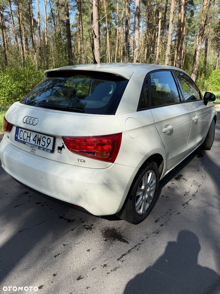 Audi A1 Sportback 1.6 TDI S line edition - 8