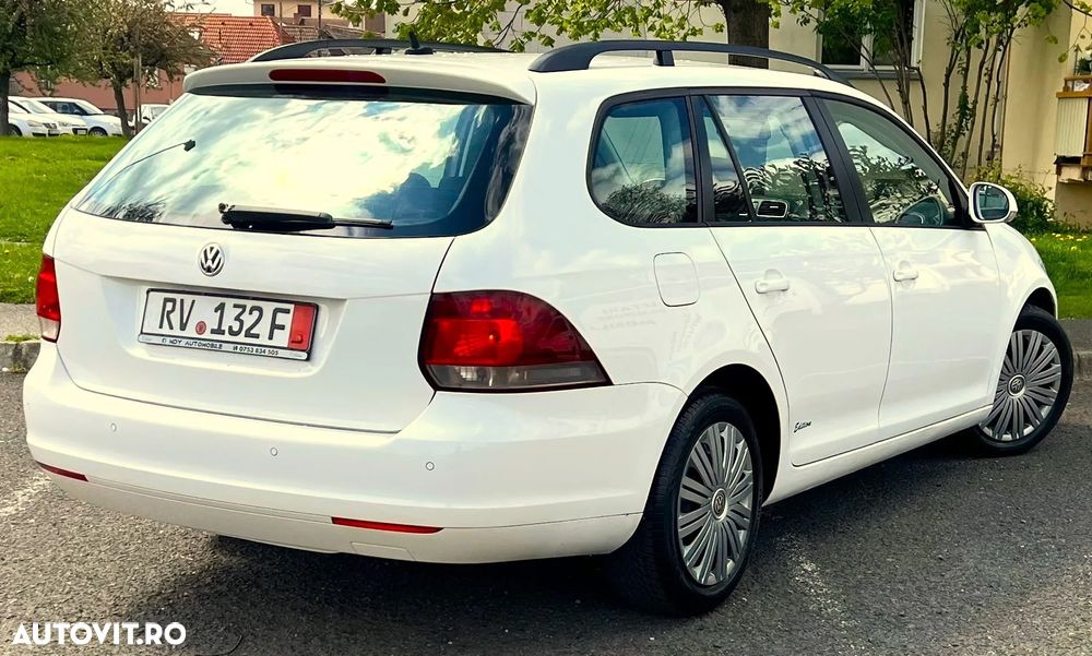 Volkswagen Golf - 4
