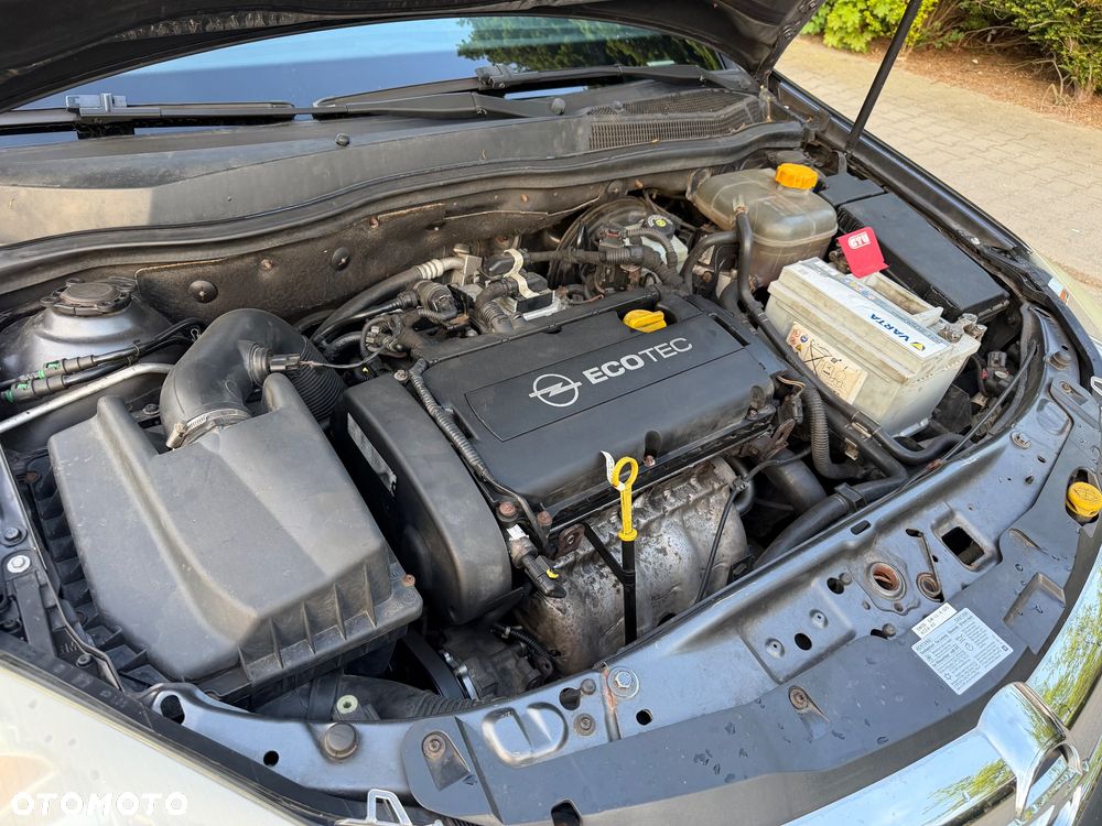 Opel Astra 1.6 Innovation - 28