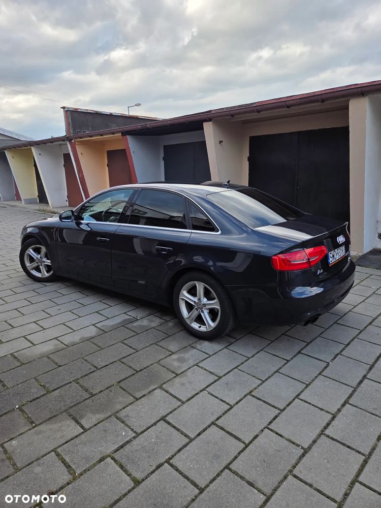 Audi A4 - 1