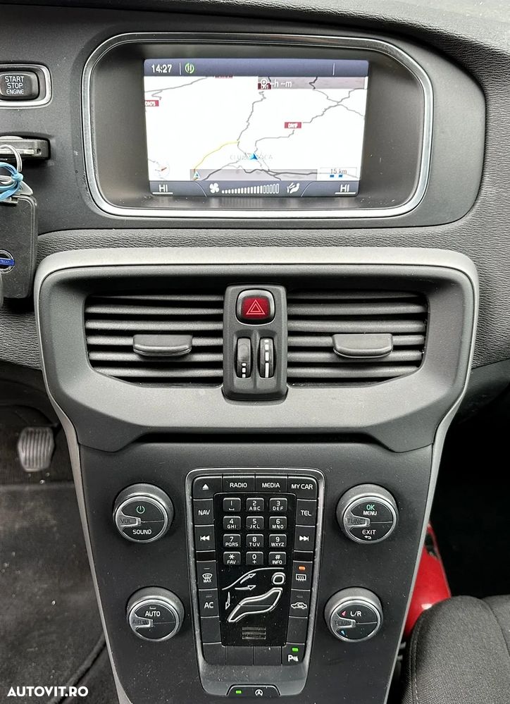 Volvo V40 - 30