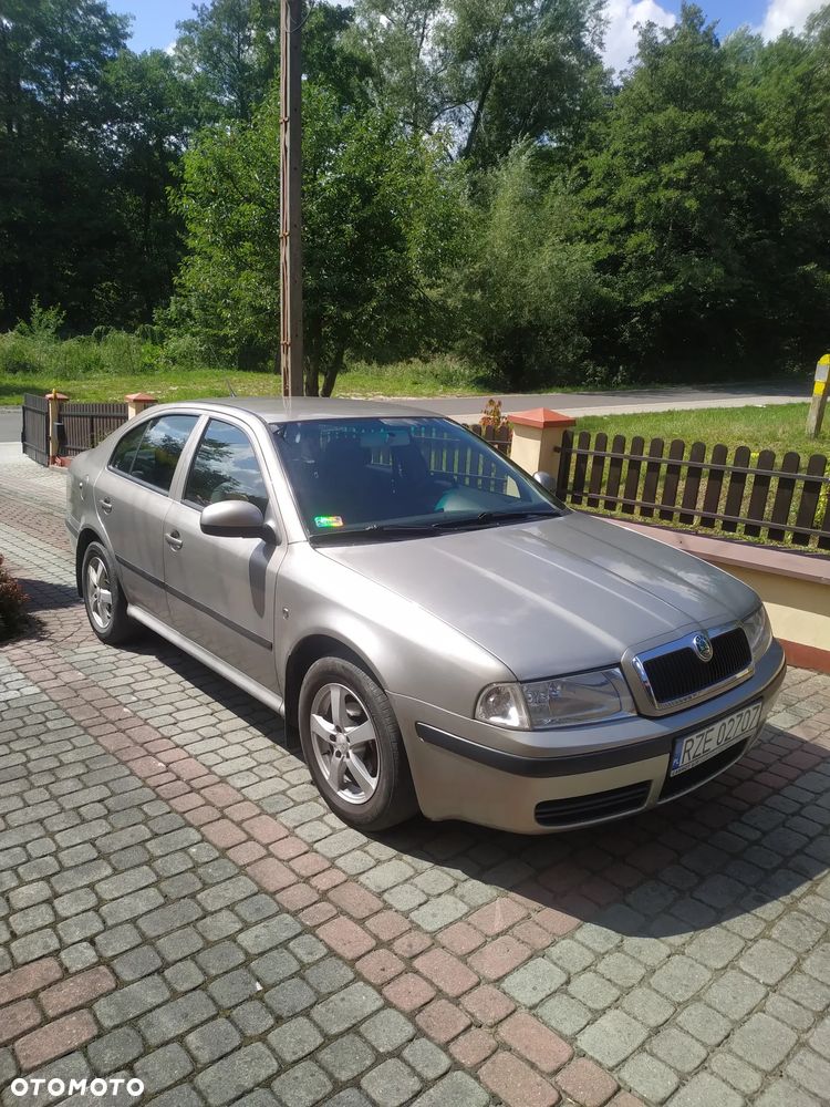 Skoda Octavia 1.6 - 1