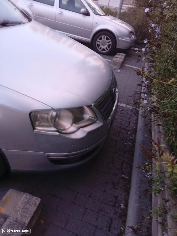 VW Passat Variant 2.0 TDi Confortline - 12