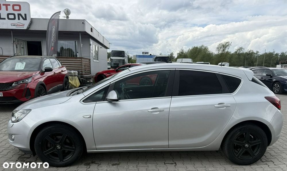 Opel Astra - 10