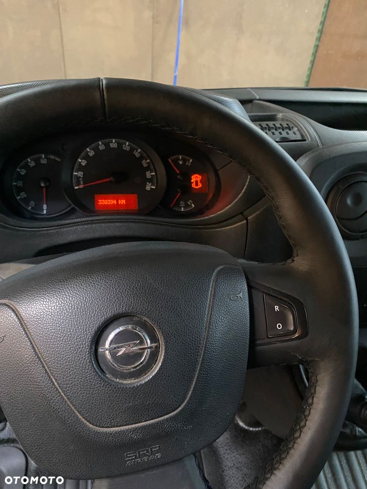 Opel Mowano - 7