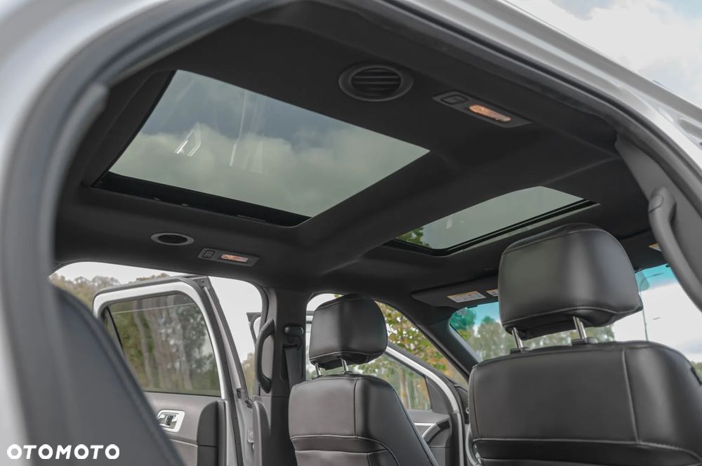 Ford Explorer - 15