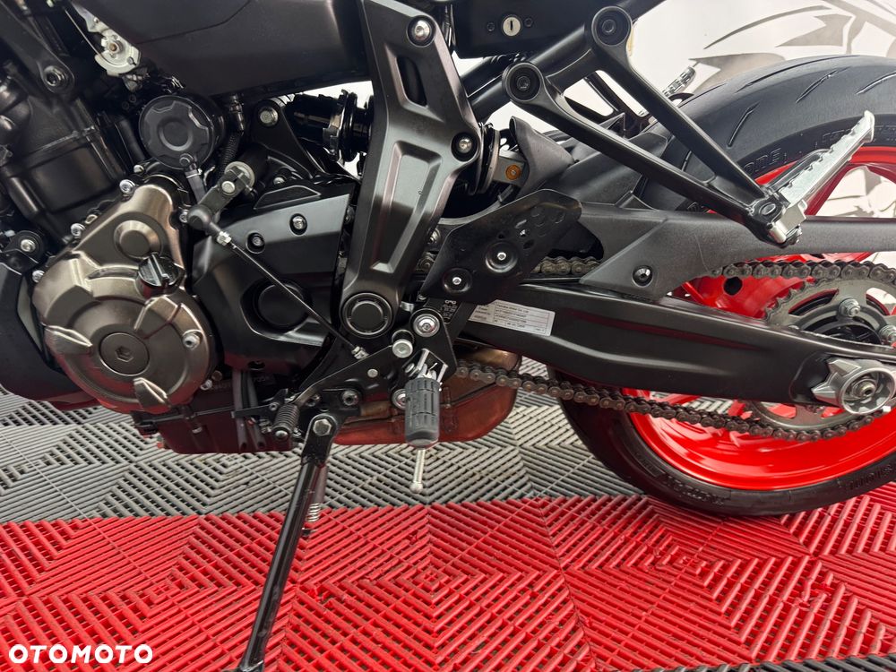 Yamaha MT - 13