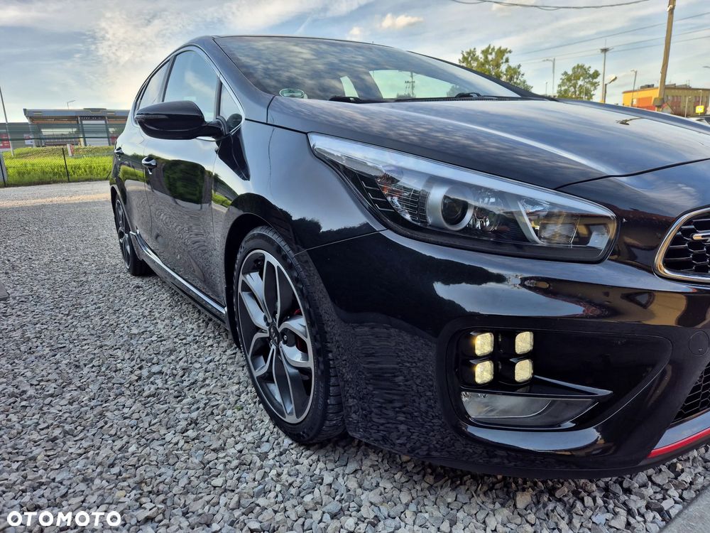 Kia Ceed 1.6 T-GDI GT-Challenge - 4