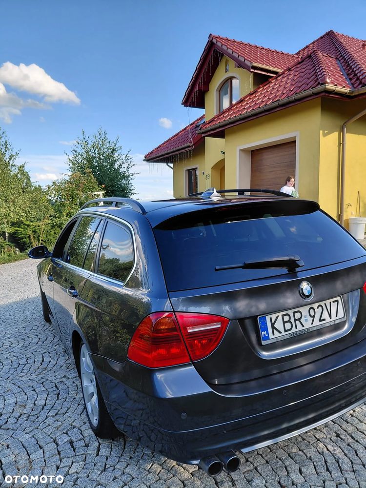 BMW Seria 3 330xd - 4