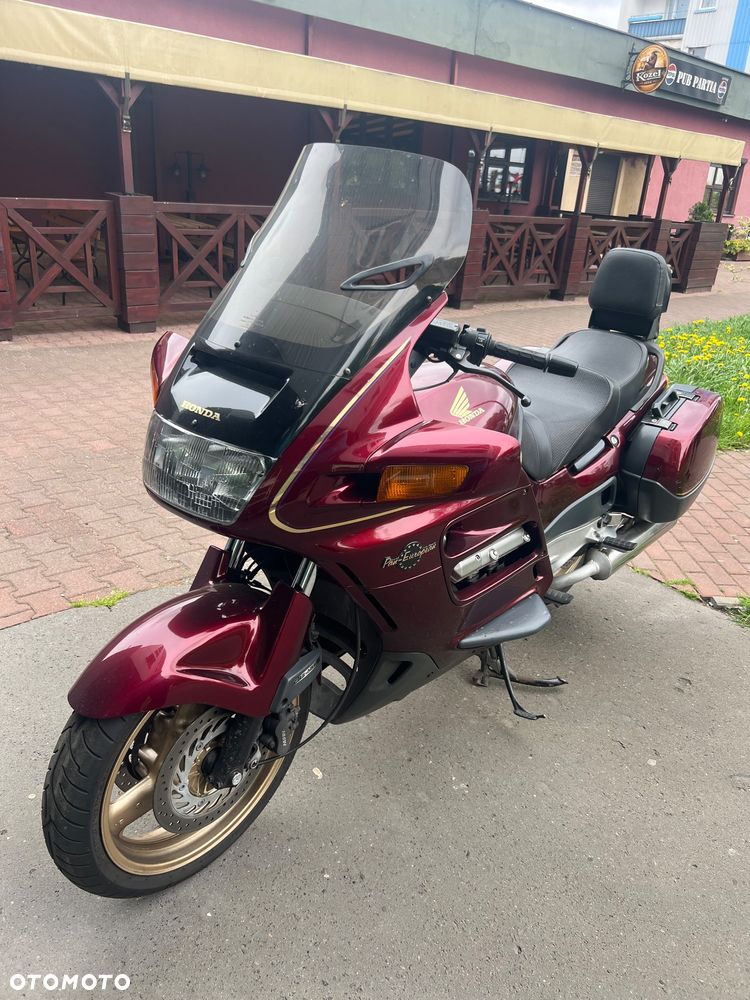 Honda ST - 1