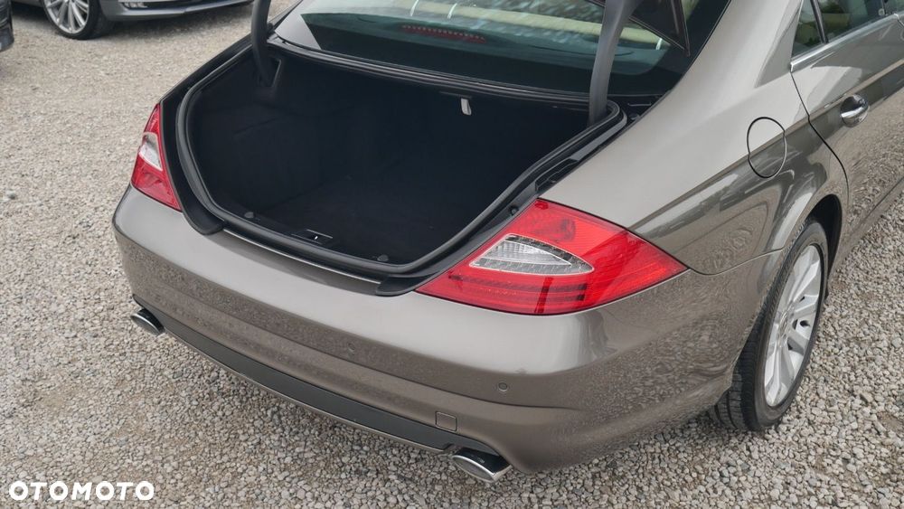 Mercedes-Benz CLS - 26