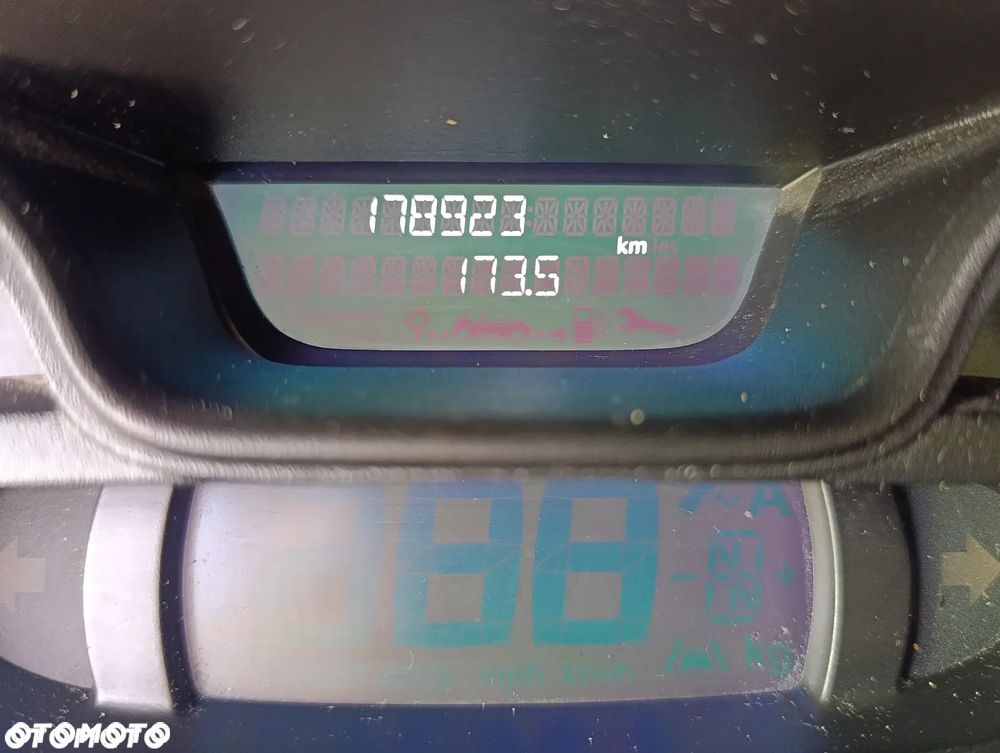 Renault Trafic - 14