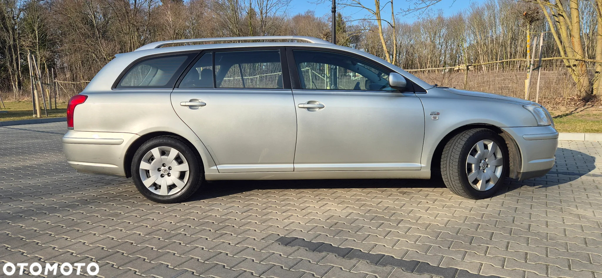 Toyota Avensis 2.0 D-4D Sol Plus - 19