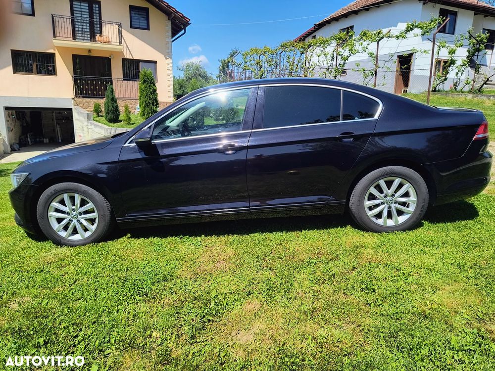 Volkswagen Passat 1.6 TDI Comfortline - 4