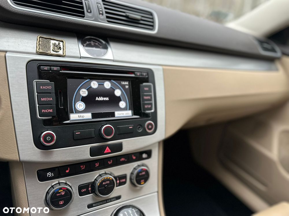 Volkswagen Passat 2.0 TSI Highline - 13