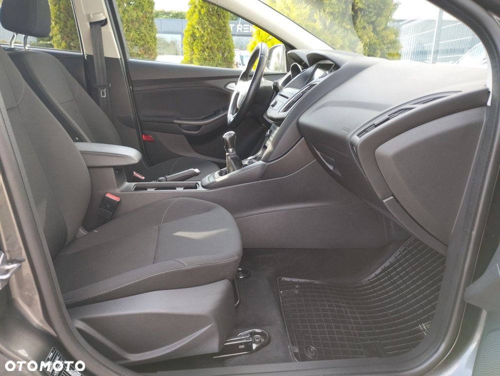 Ford Focus 1.6 Trend Sport - 11