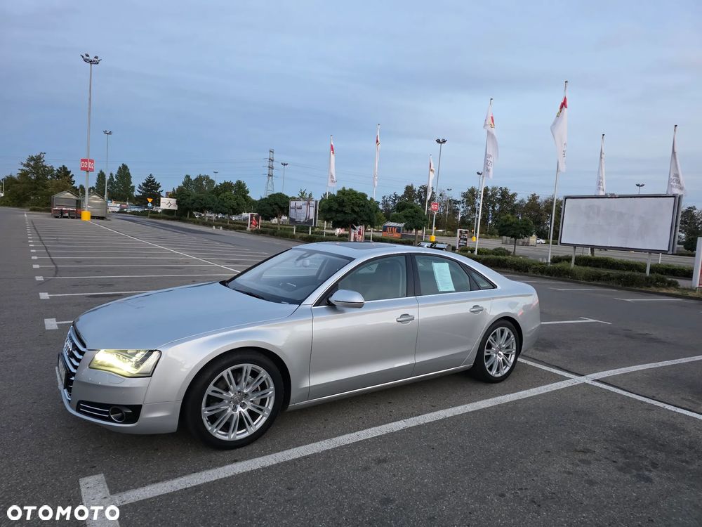 Audi A8 - 5